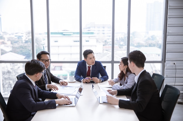 長誠控股專業顧問團隊